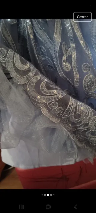 Vestido azul plateado con lentejuelas