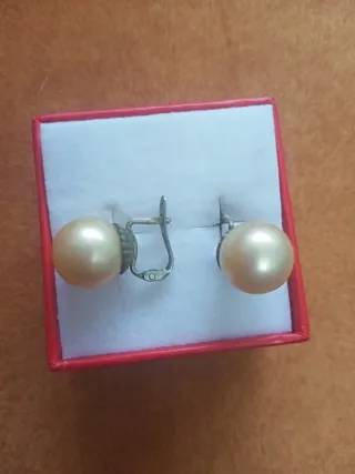 Pendientes antiguos de plata con perlas