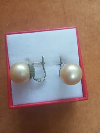 Pendientes antiguos de plata con perlas