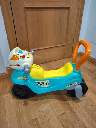 Moto infantil correpasillos