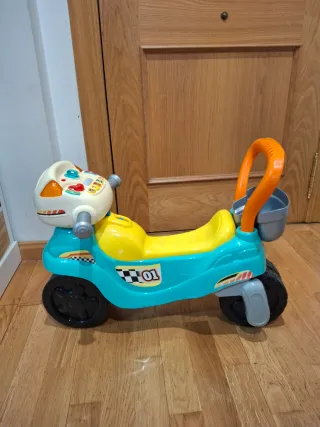 Moto infantil correpasillos