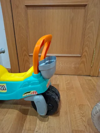 Moto infantil correpasillos