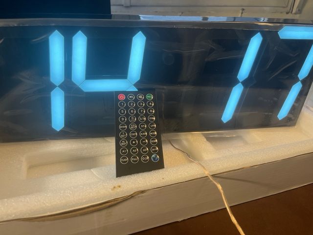 Reloj Digital Chkosda Negro/Blanco con atenuador,