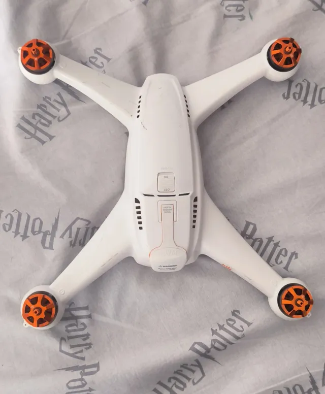 Dron Chroma per parti o completamento