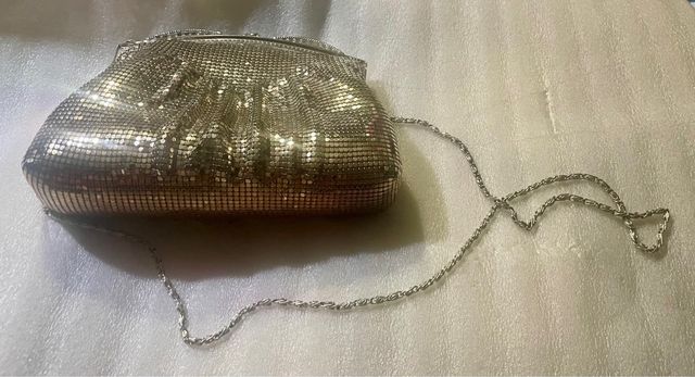 Bolso noche Whiting Davis Malla Plateada, años 50