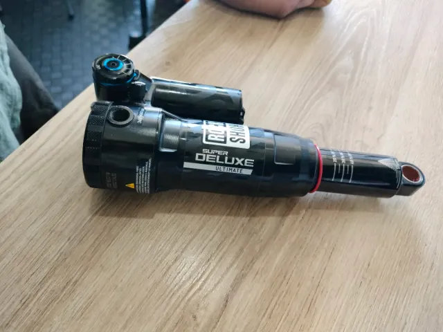 Amortecedor Rock Shox Super Deluxe Ultimate RC2T