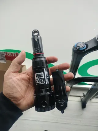 Amortecedor Rock Shox Super Deluxe Ultimate RC2T