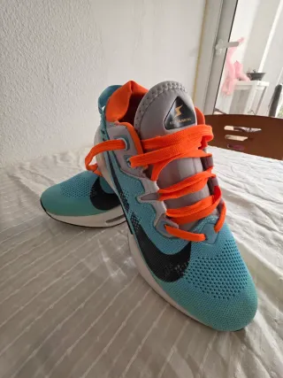 Tenis Nike Keep Running Azul y Naranja