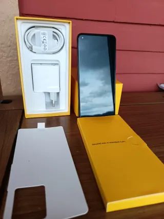 Realme 8 Negro - Artículo de Exposición