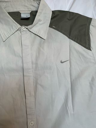 Camicia Nike vintage anni 2000 beige
