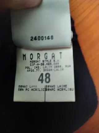 Jersey morado cuello pico