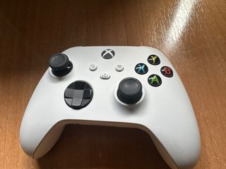 Xbox Series S 512GB SSD Mando y cable alimentación