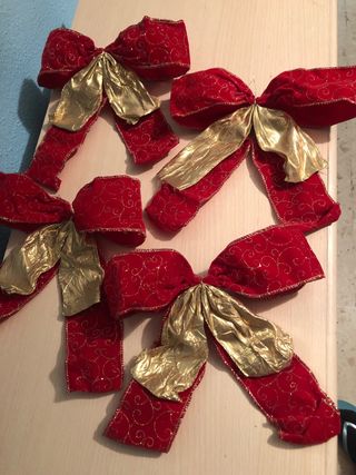 Lazos de Navidad Terciopelo Rojo y Dorado