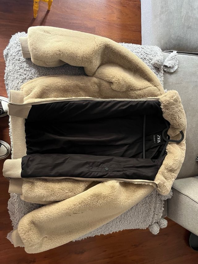 Abrigo Zara Beige Talla M