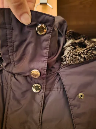 Abrigo Zendra plumífero marrón con pelo