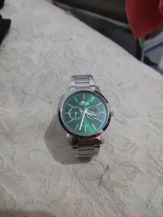 Reloj Lotus Esfera Verde y Correa Plateada