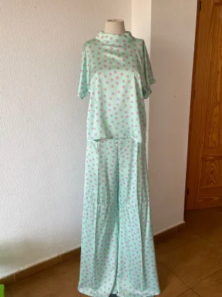 Traje Matilde Cano Talla 46 Nuevo