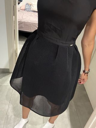 Vestido negro de fiesta. Un solo uso