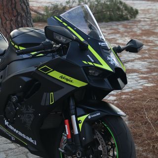 Kawasaki ZX10R Winter Test
