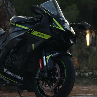 Kawasaki ZX10R Winter Test