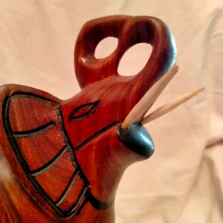 Statua Elefante Legno Intagliato