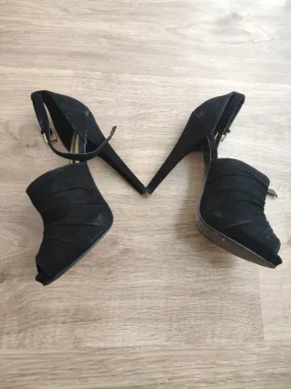 Zapatos de tacón Zara Evening Collection negros