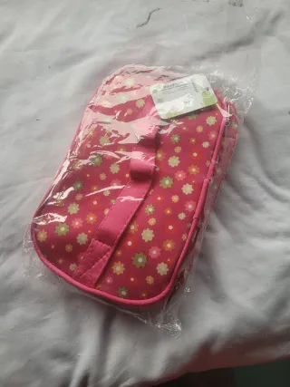 Neceser estampado flores rosa