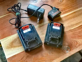 Tres Baterías Black+Decker 18V Litio + Cargador