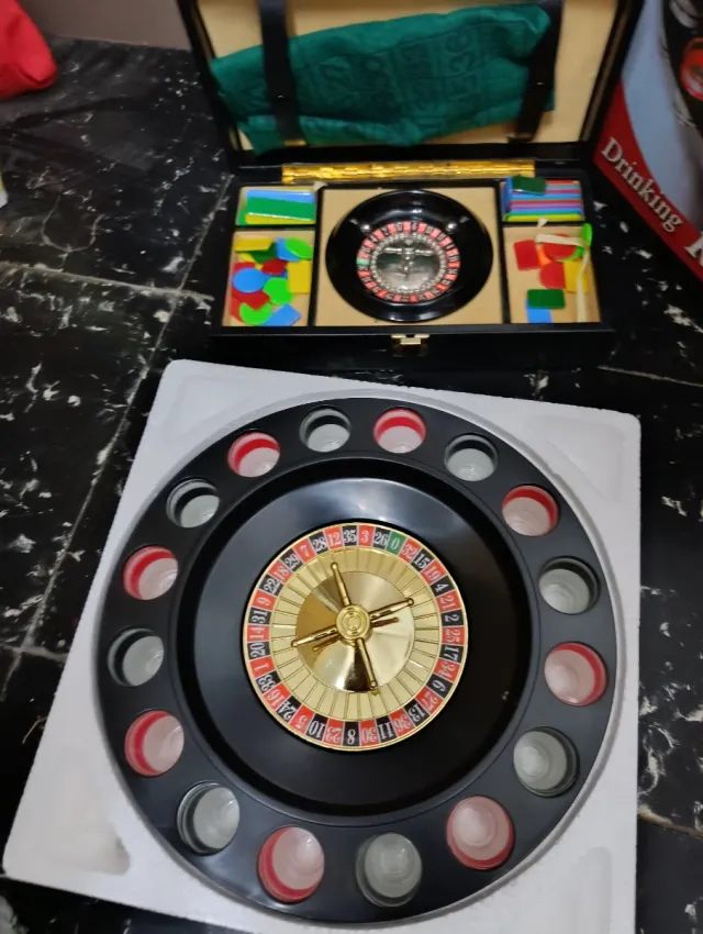 Juego Ruleta Bebida Set y maletín juego mesa