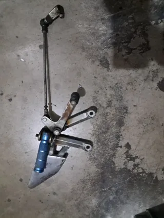 Estriberas yamaha tzr 50  de moto (juego)