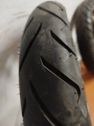 Llantas Symphony Delantera y Trasera