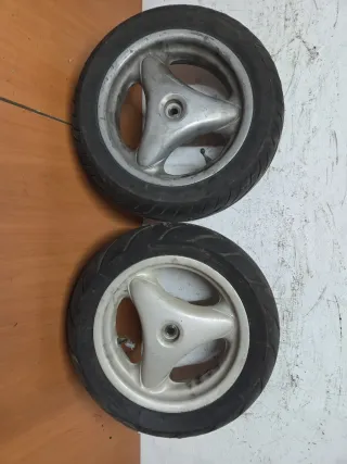 Llanta Trasera Yamaha Neos