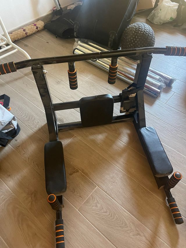 Barra dominadas y calistenia