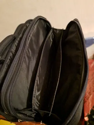 Maletín Adidas negro varios departamentos