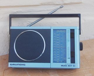 RADIO A TRANSISTOR GRUNDIG mod: Music-Boy 60