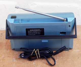 RADIO A TRANSISTOR GRUNDIG mod: Music-Boy 60