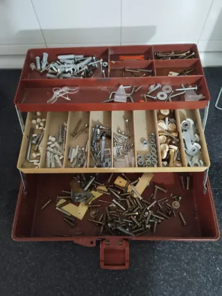 Caja de herramientas y accesorios