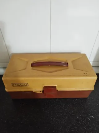 Caja de herramientas y accesorios