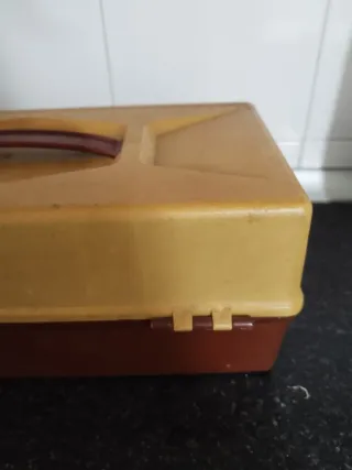 Caja de herramientas y accesorios