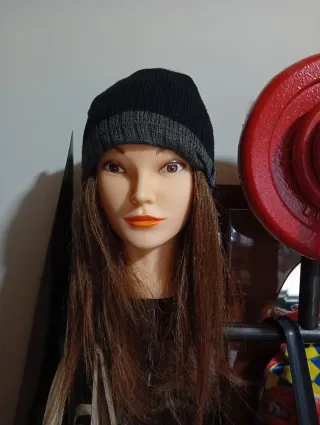 Cappello con interno in pail