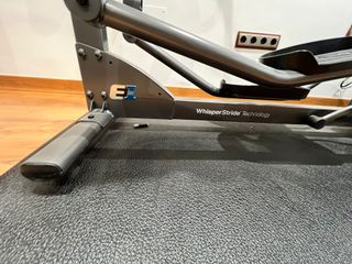 Elíptica Life Fitness E1 Track Connect – Bluetook+