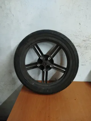 Llanta  Kymco Agility