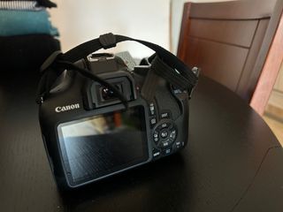 Canon EOS 1300D Cámara Negra con bolsa de regalo