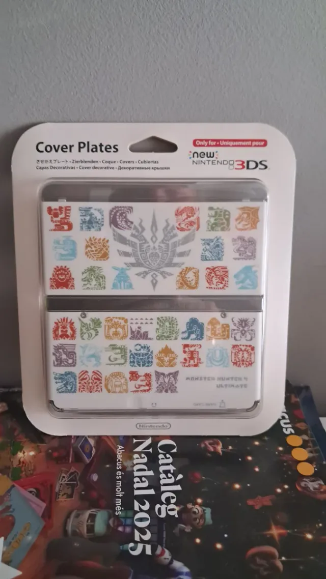 Cover Plates New 3DS Monster Hunter 4