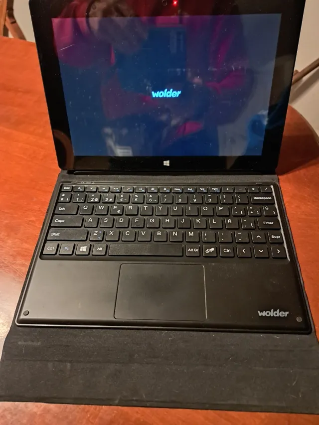 Tablet Wolder Negra