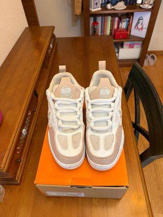 Zapatillas Louis Vuitton Beige/Blanco