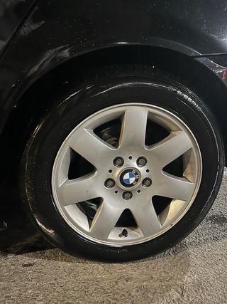Llantas BMW con neumáticos