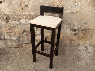 Taburetes altos de madera(minimo6)