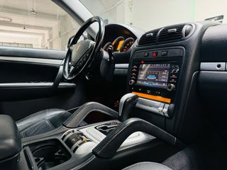 Porsche Cayenne 2005