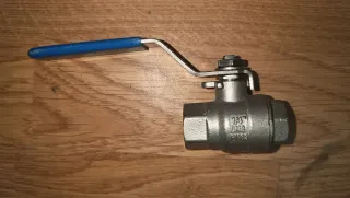 Lote de 8 Válvulas de Bola